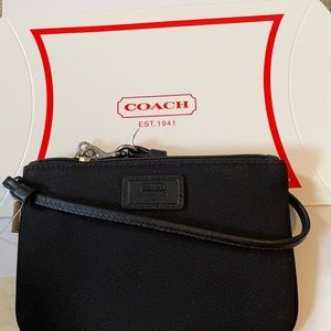 Coach basic black wristlet